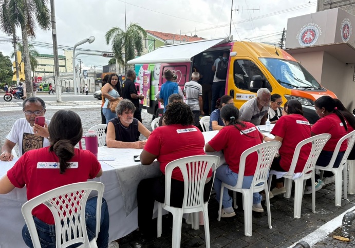 Dia D de vacinação mobiliza Feira de Santana e reforça importância da imunização contra a gripe