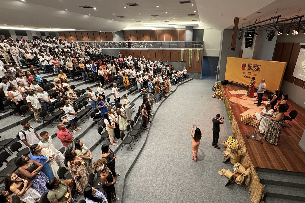 Secretaria de Educação realiza IV Encontro de Educação Antirracista